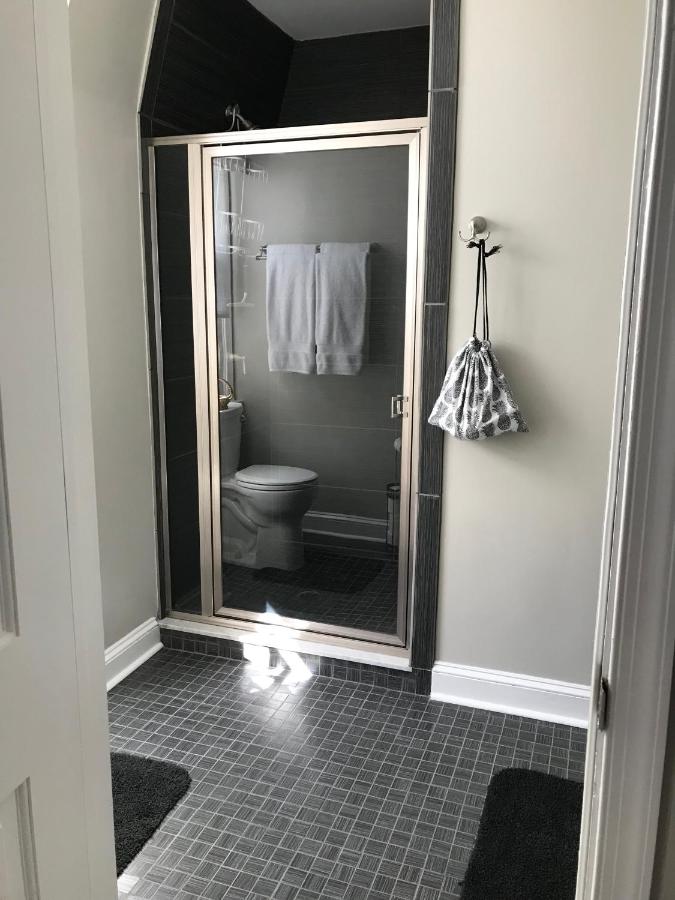 | Miller-Dunham House B&B