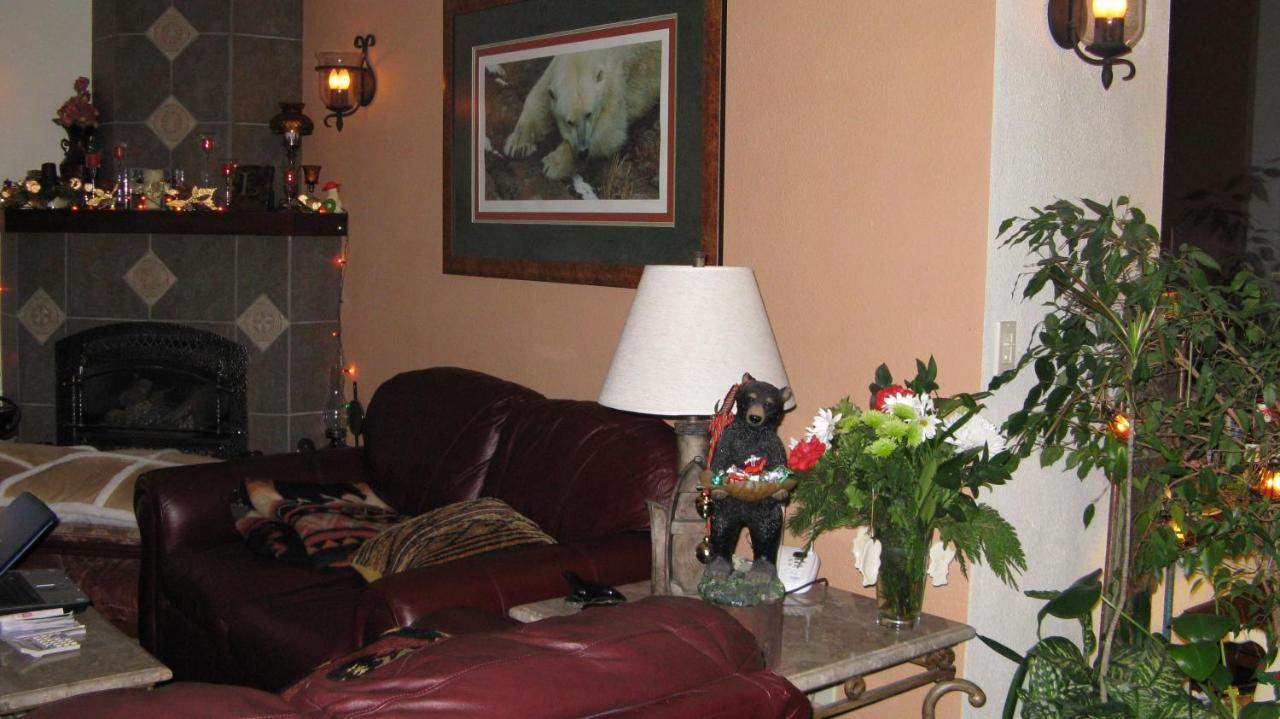  | Black Bear Inn