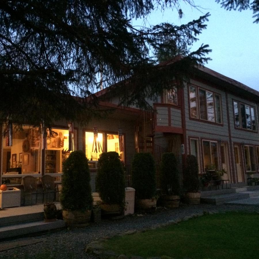  | Black Bear Inn