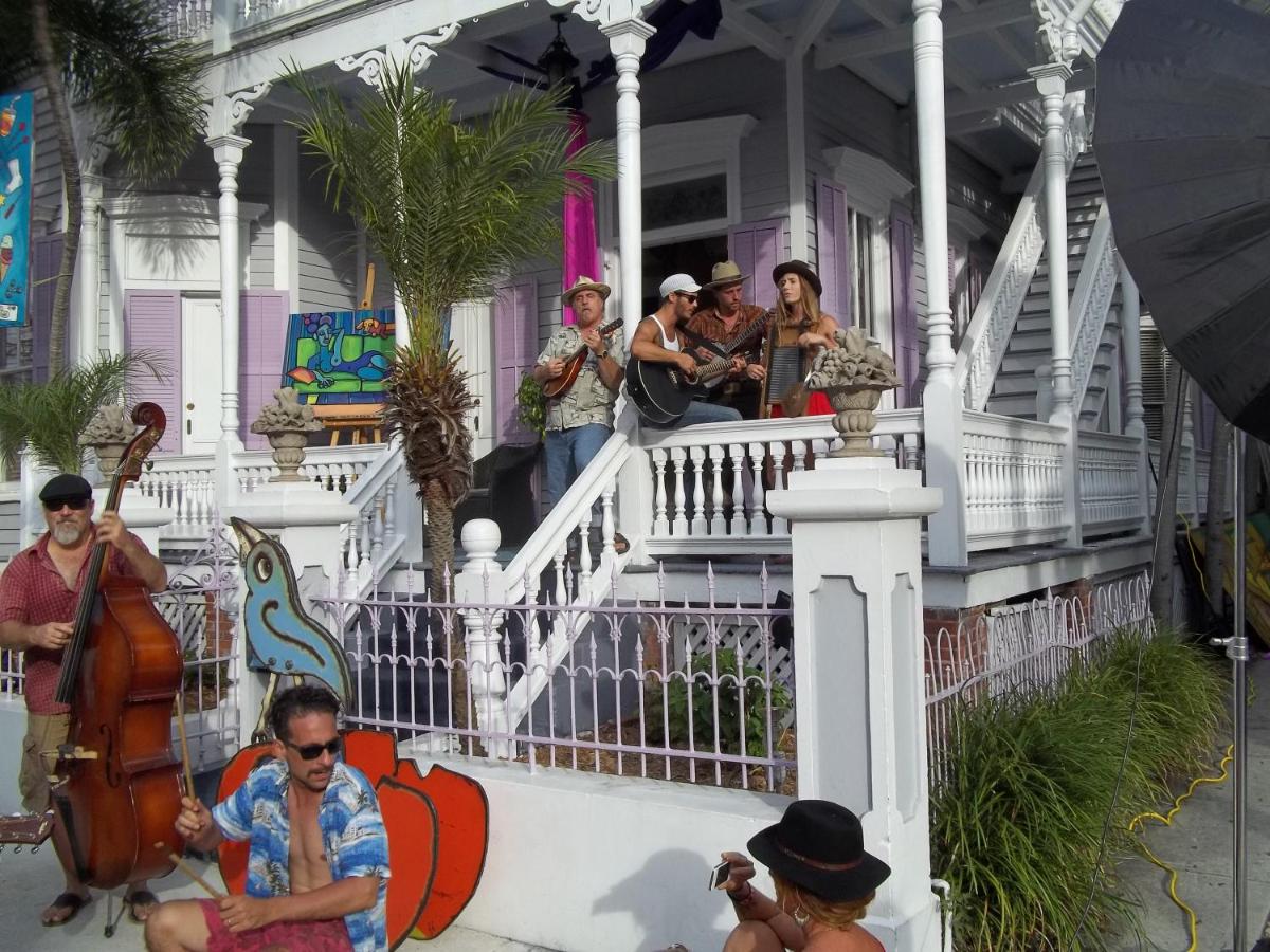  | The Artist House
