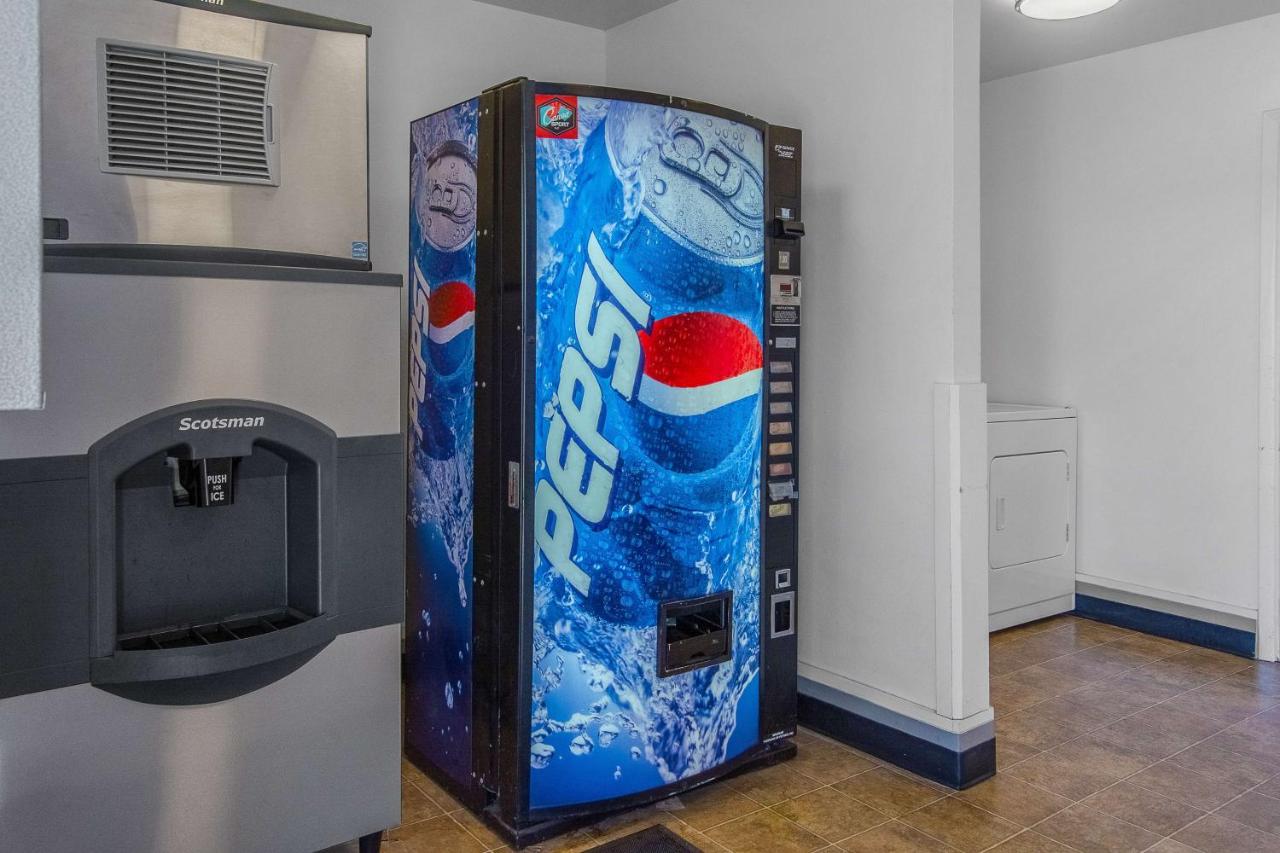| Motel 6-Madras, OR