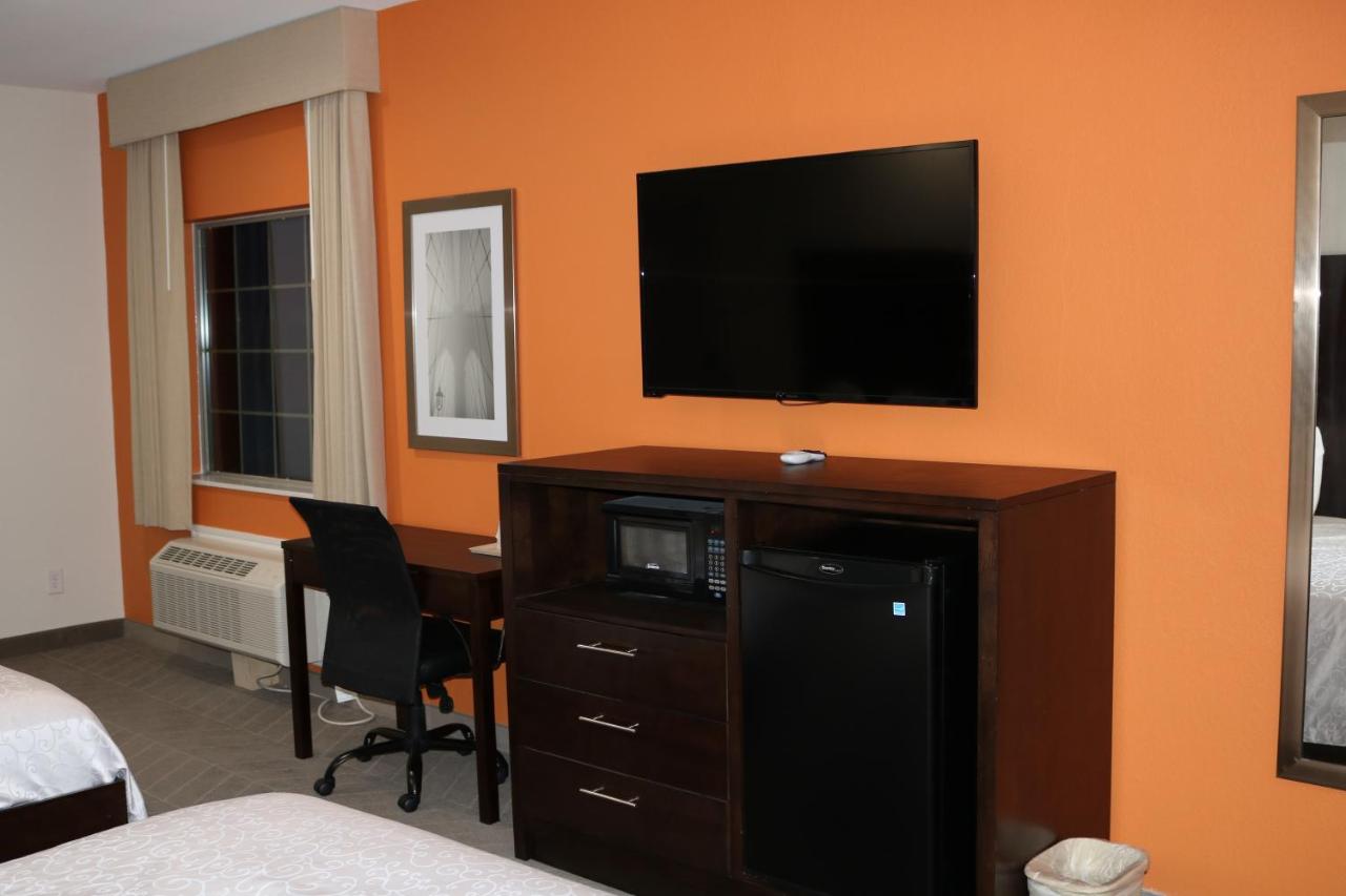 | Scottish Inn & Suites - IAH Airport