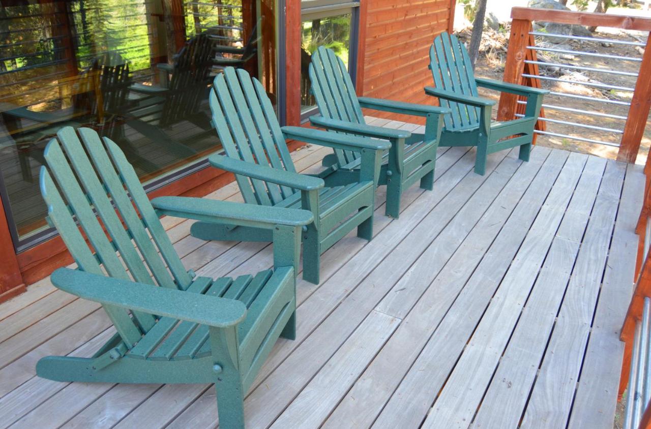 | Montecito Sequoia Lodge