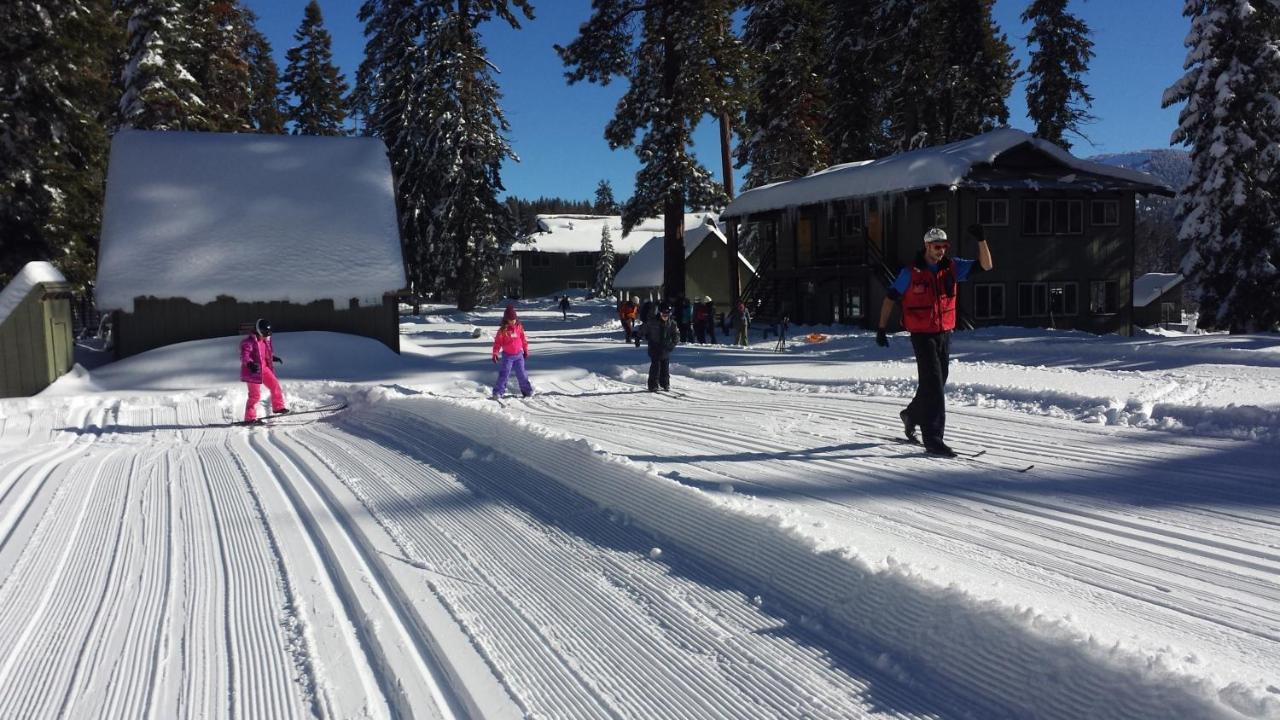 | Montecito Sequoia Lodge