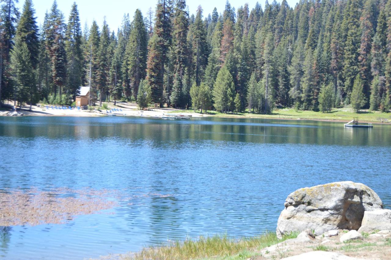 | Montecito Sequoia Lodge