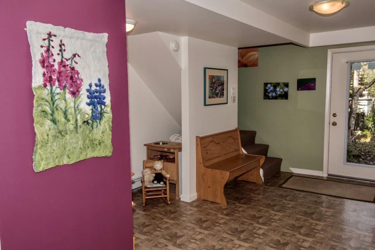 | Gardenside Bed and Breakfast