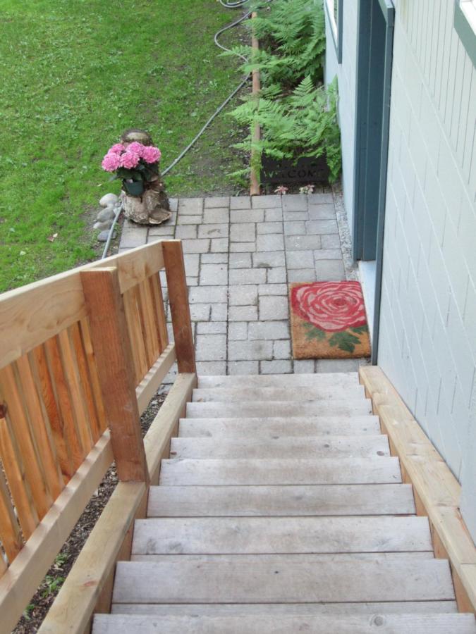 | Gardenside Bed and Breakfast