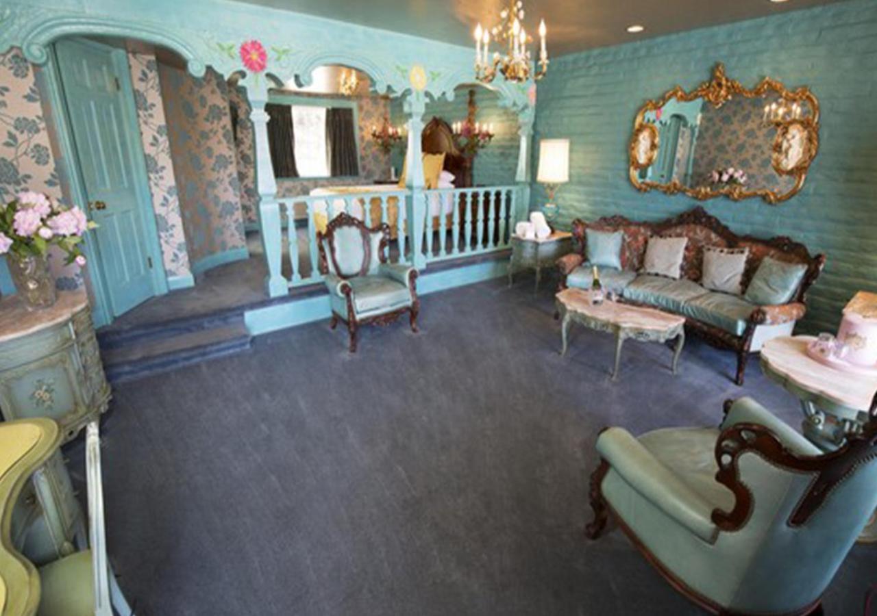 Romance at Madonna Inn