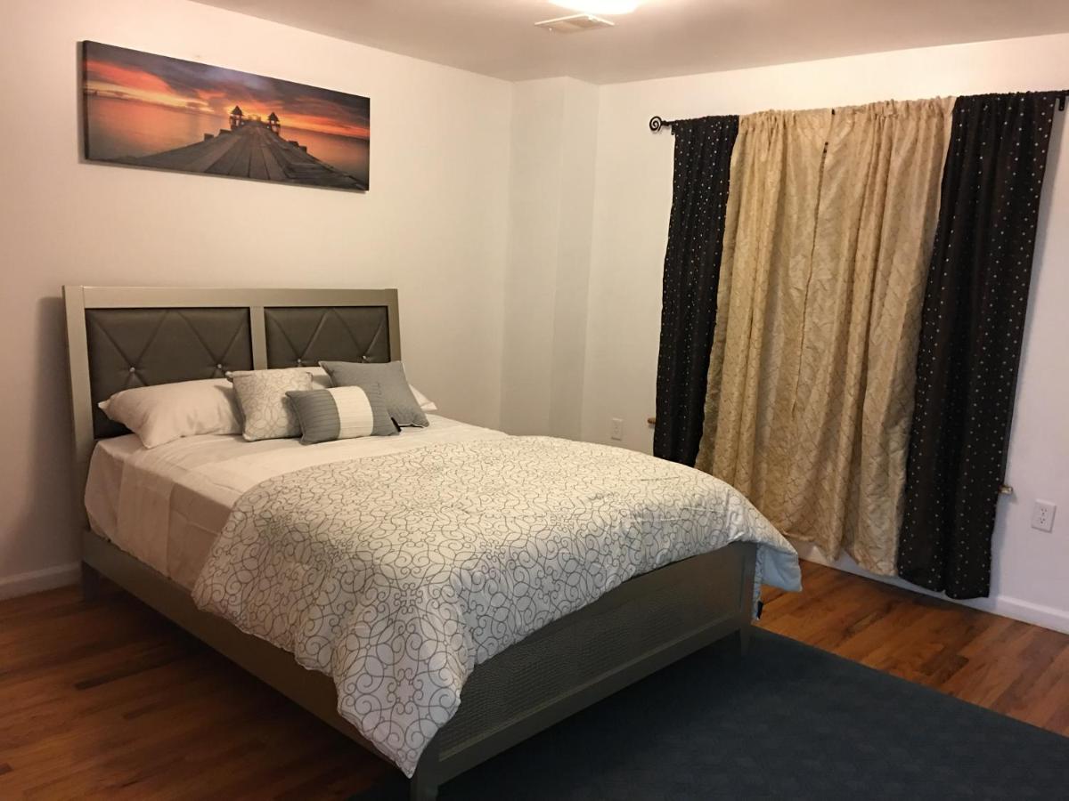 | Mojoy Homesuites At Runyon