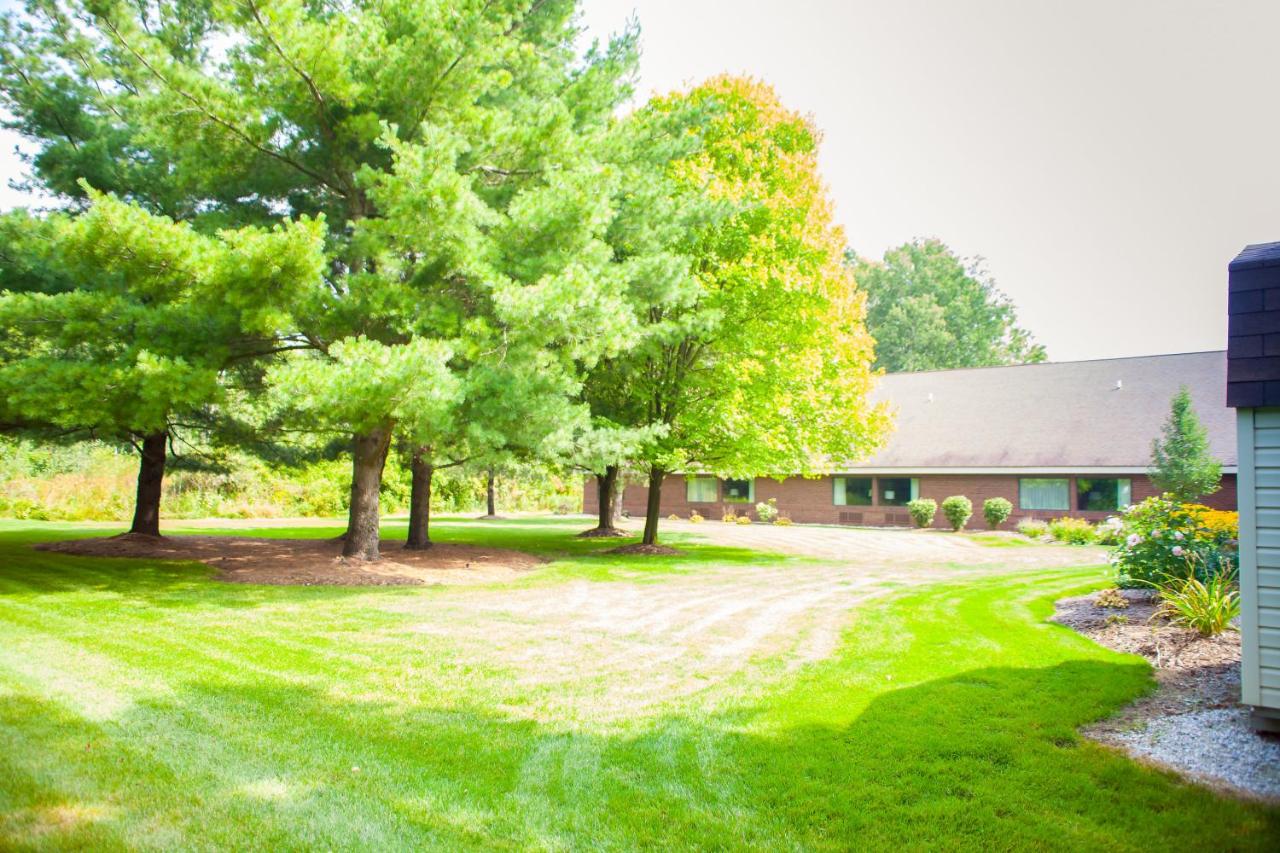 | Harrington Inn