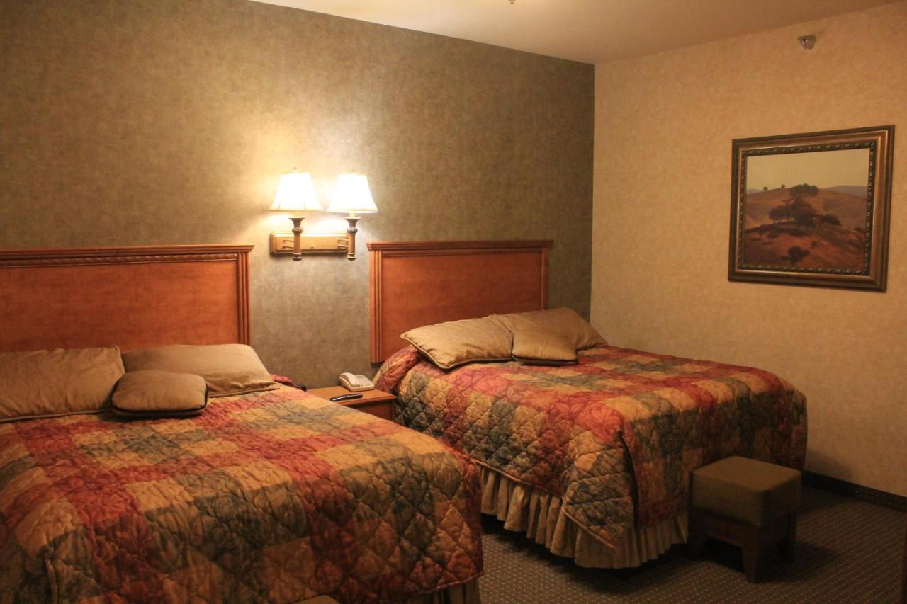  | Rushmore Express & Suites