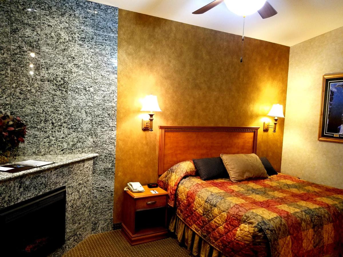  | Rushmore Express & Suites