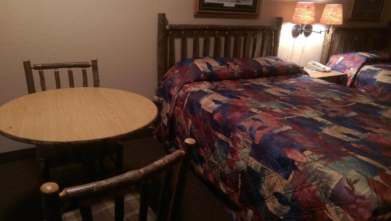  | Rushmore Express & Suites