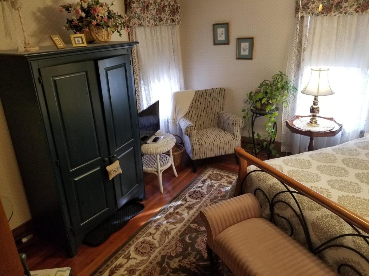 | Rose & Thistle Bed & Breakfast