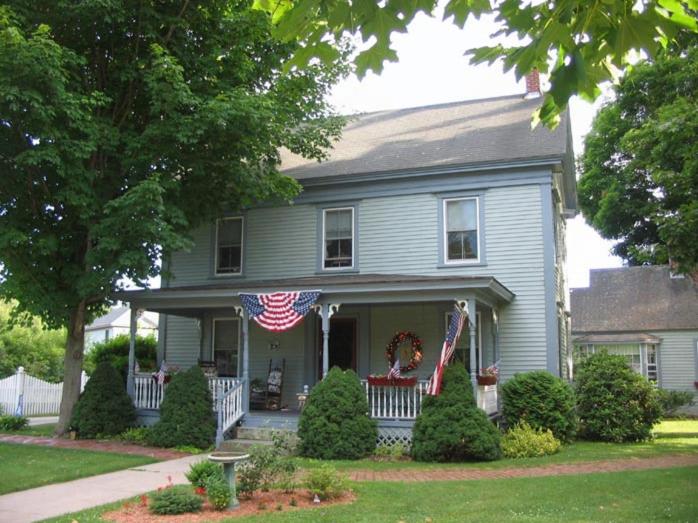 | Black Lantern B&B