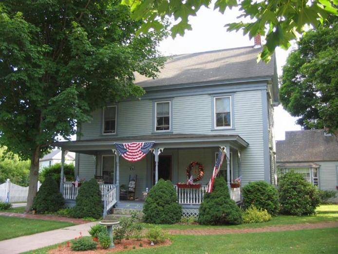 | Black Lantern B&B