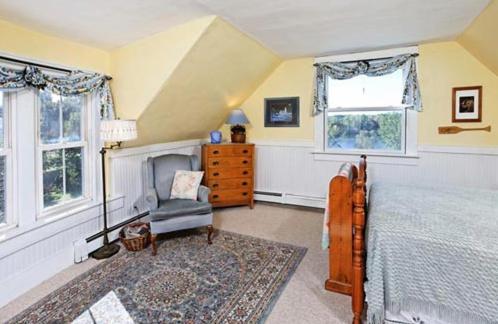 | Black Lantern B&B