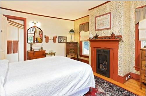 | Black Lantern B&B