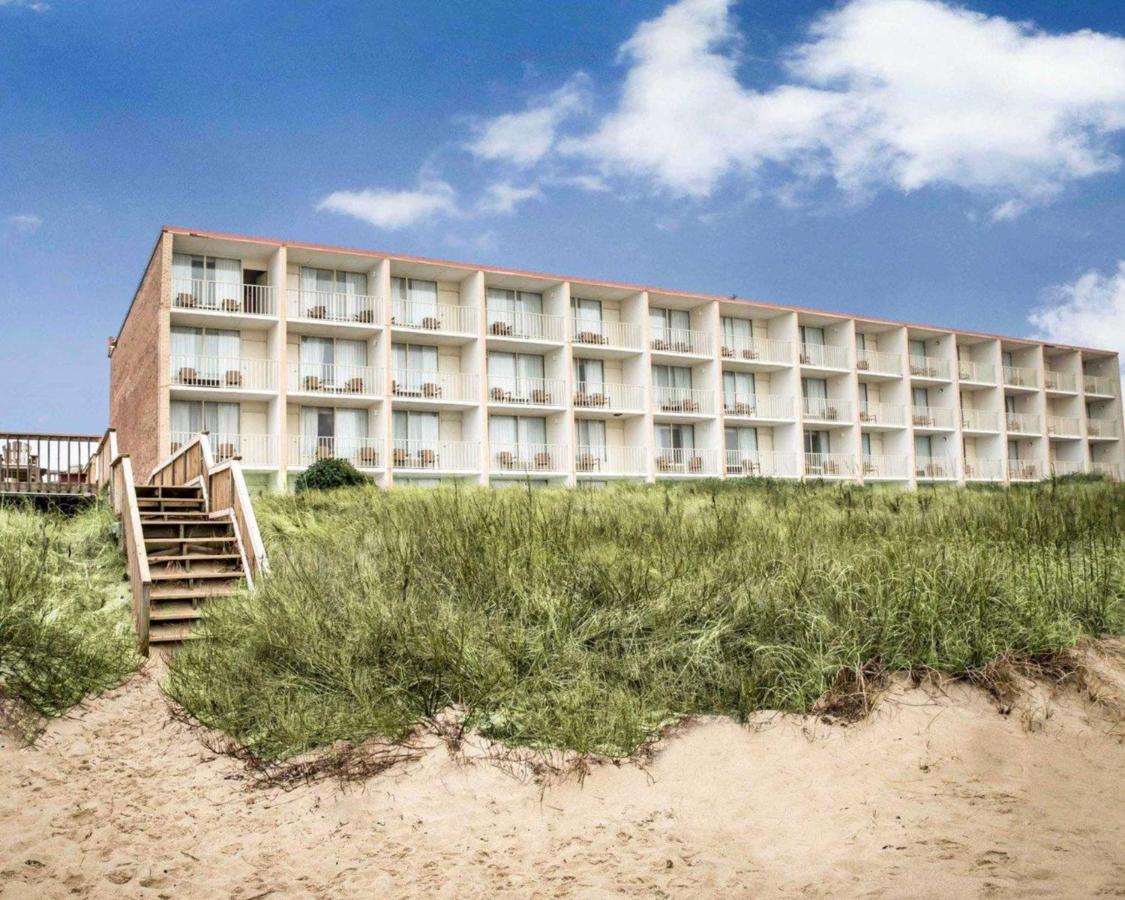 Room with Two Double Beds and Dune View - Non-Smoking at Comfort Inn On the Ocean