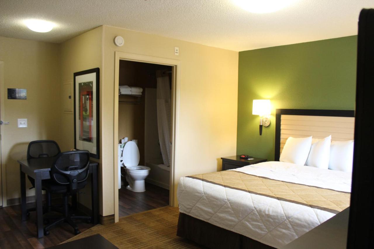 Studio with 1 King Bed - Non-Smoking at Extended Stay America Suites Chesapeake Greenbrier Circle