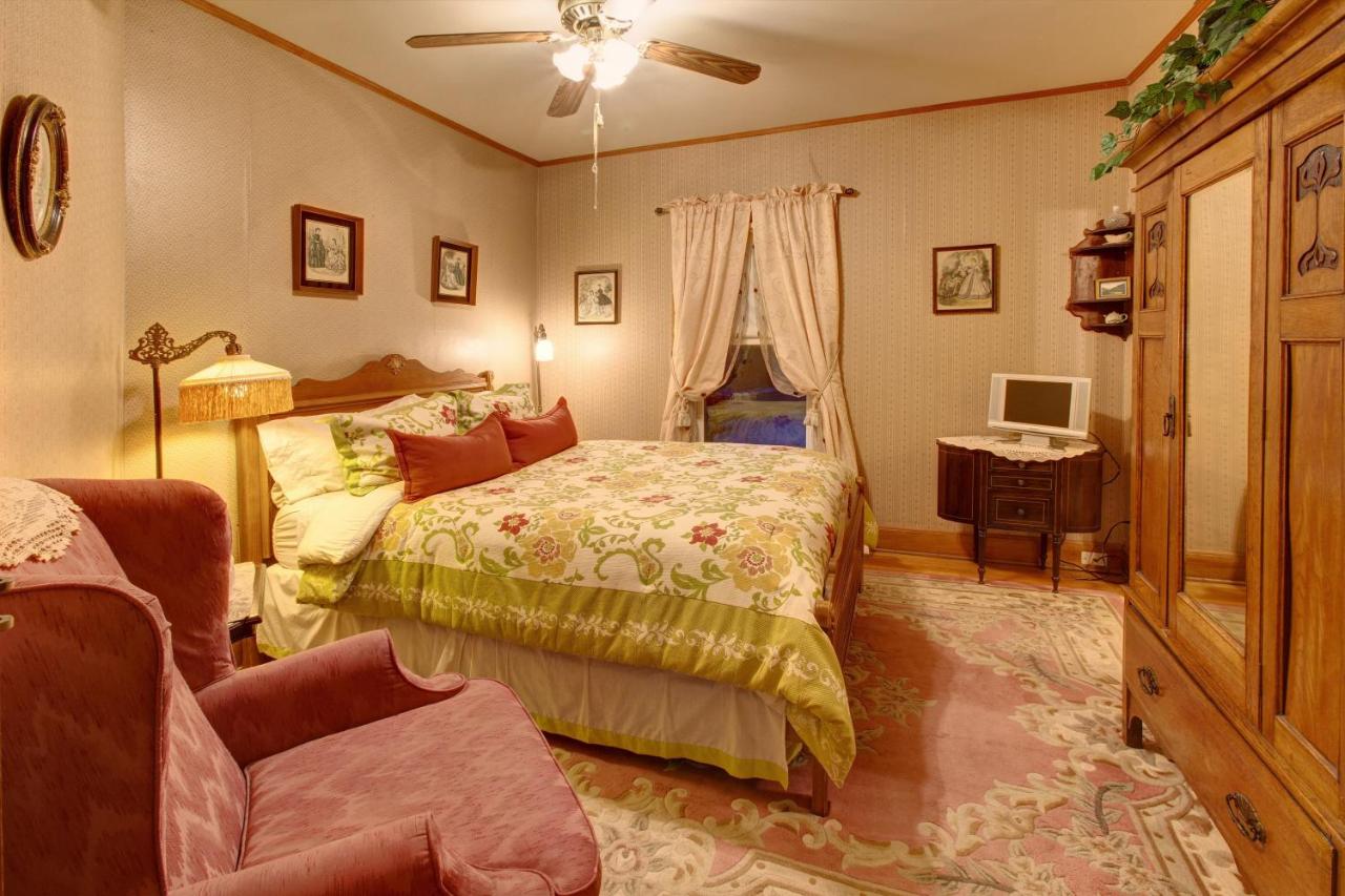 | Margaretville Mountain Inn B&B