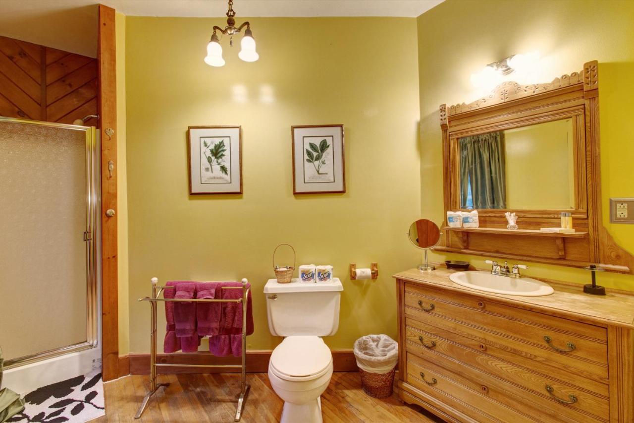 | Margaretville Mountain Inn B&B
