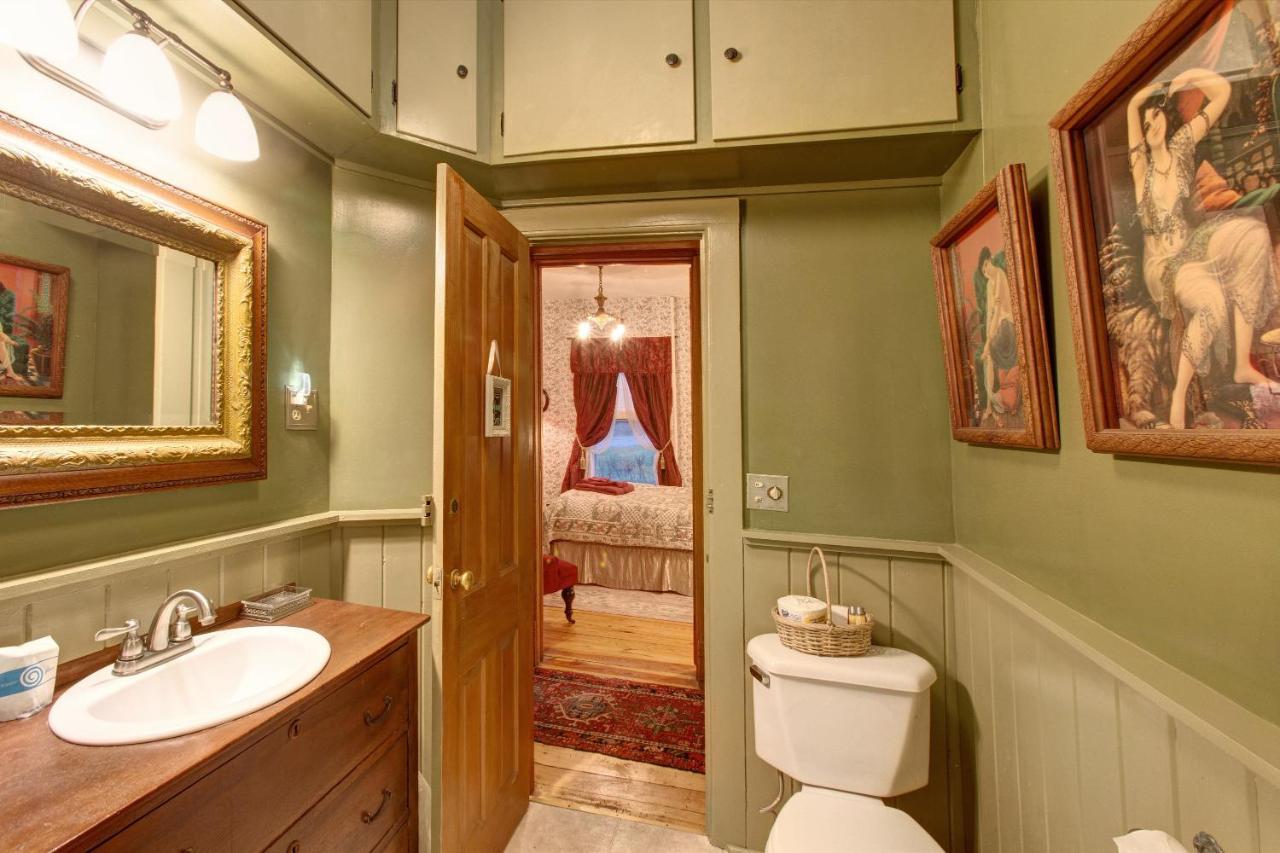 | Margaretville Mountain Inn B&B