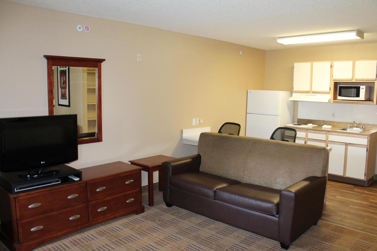 Studio with 2 Double Beds - Disability Access - Non-Smoking at Extended Stay America Select Suites - Houston - Sugar Land