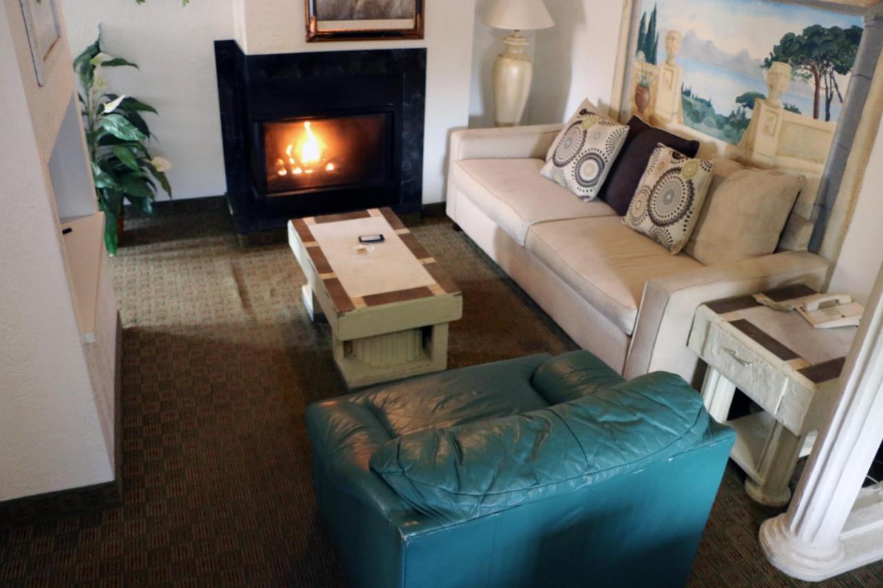 | Bed Ford Inn