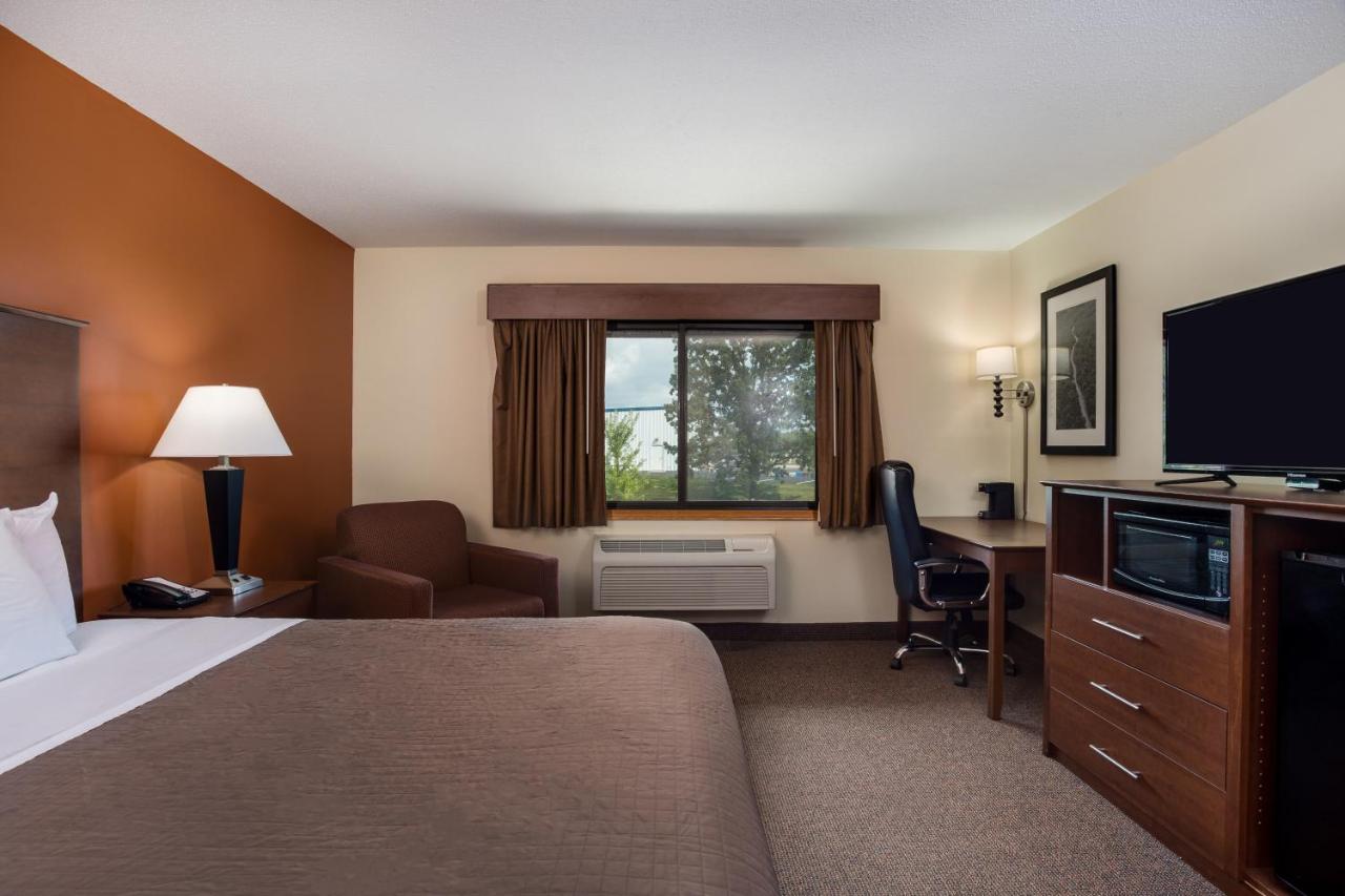 | AmericInn by Wyndham Tomah