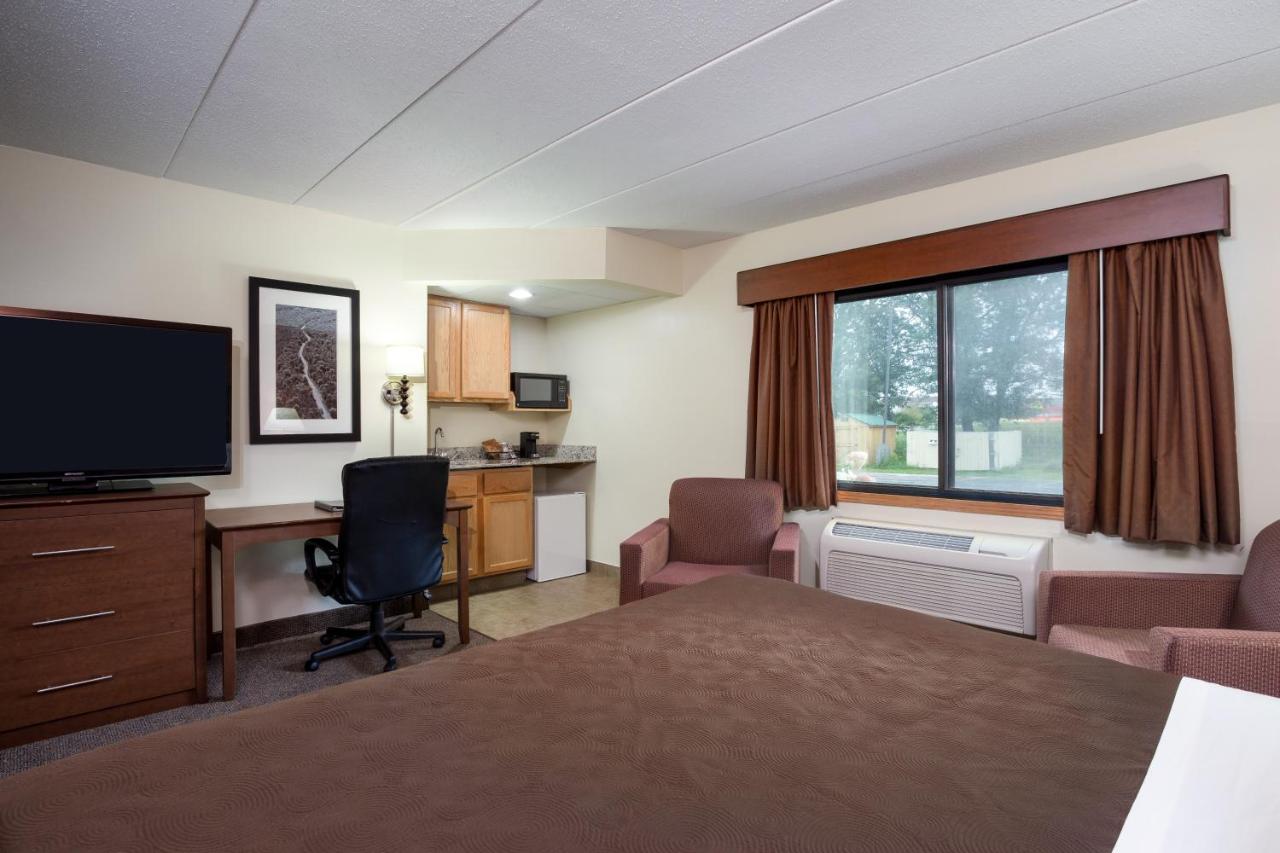 | AmericInn by Wyndham Tomah