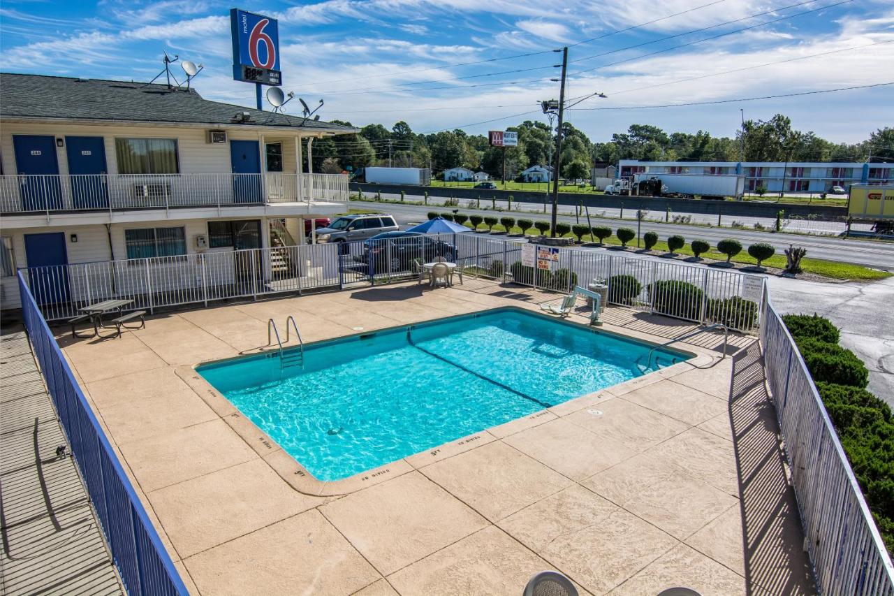  | Motel 6-Lumberton, NC
