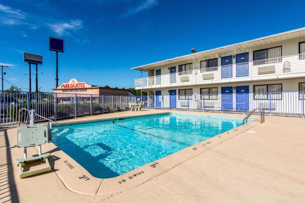  | Motel 6-Lumberton, NC