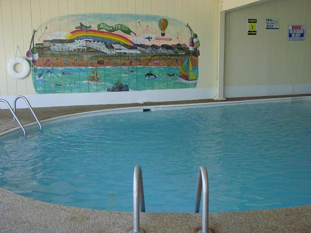 | Alouette Sunrise Suites