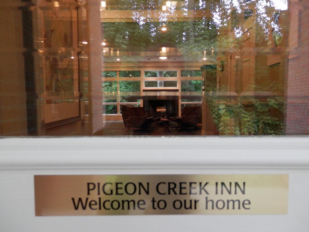 | Pigeon Creek Inn - Adults Only