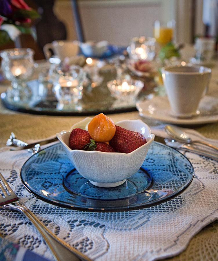 | Holden House 1902 Bed & Breakfast Inn