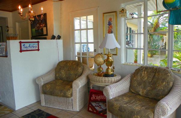 | Island Breeze Inn - Venice