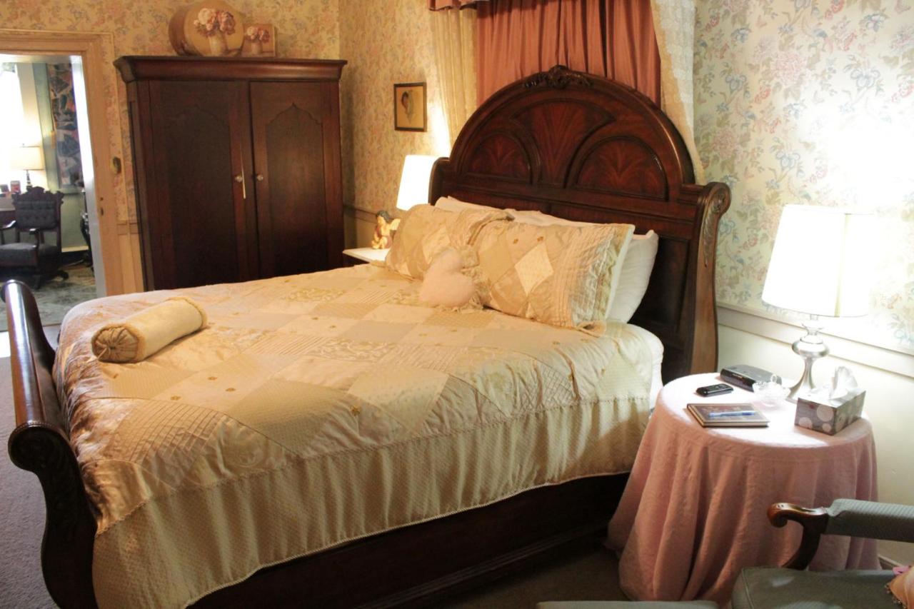  | Jailer's Inn