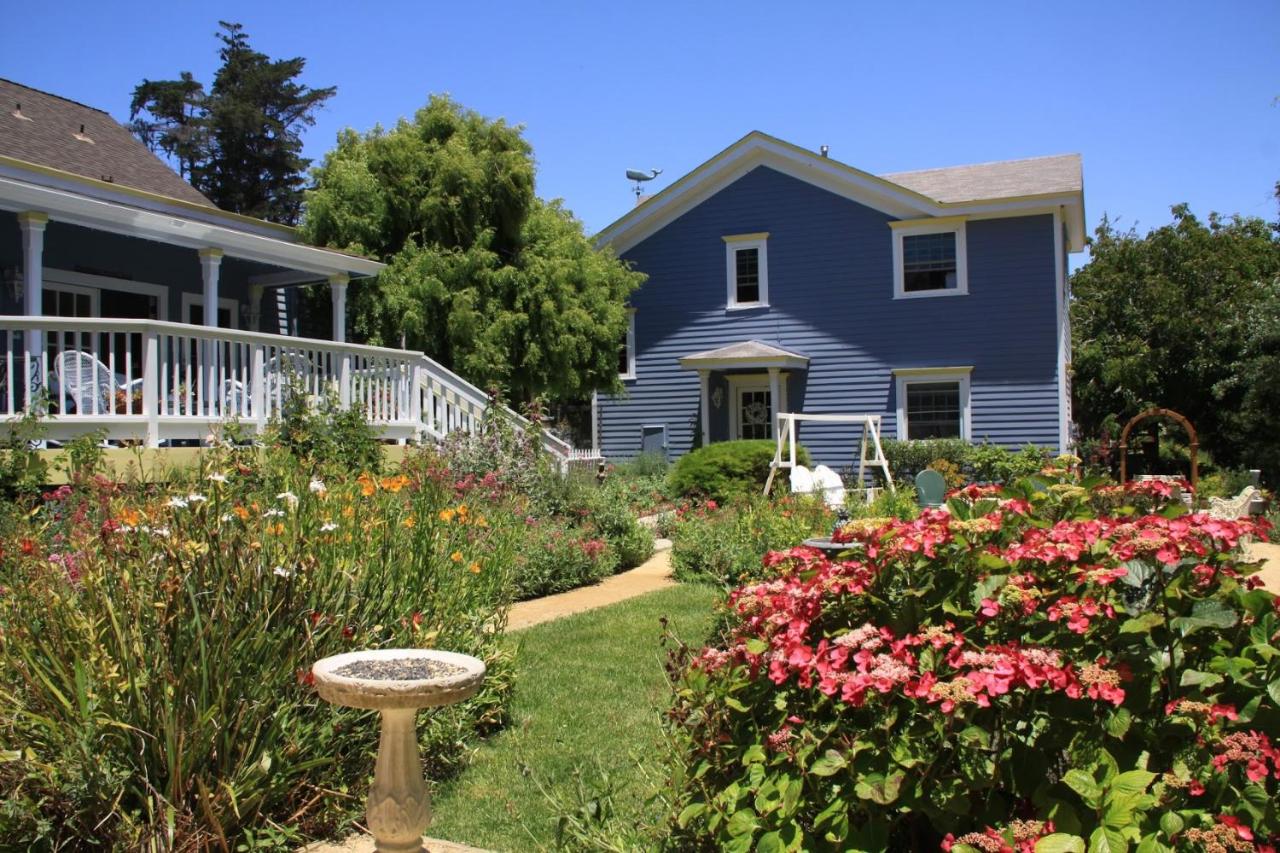 | Olallieberry Inn Bed and Breakfast