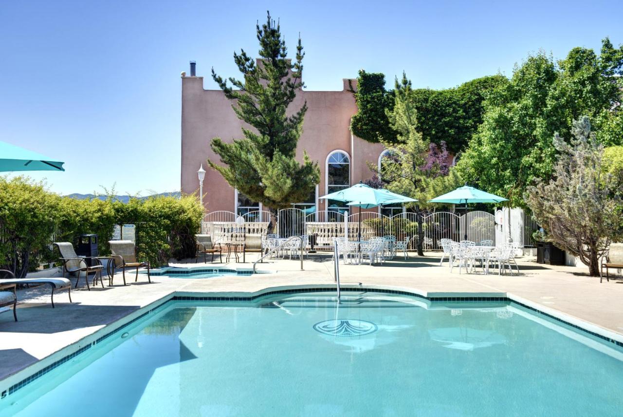 | Forest Villas Hotel