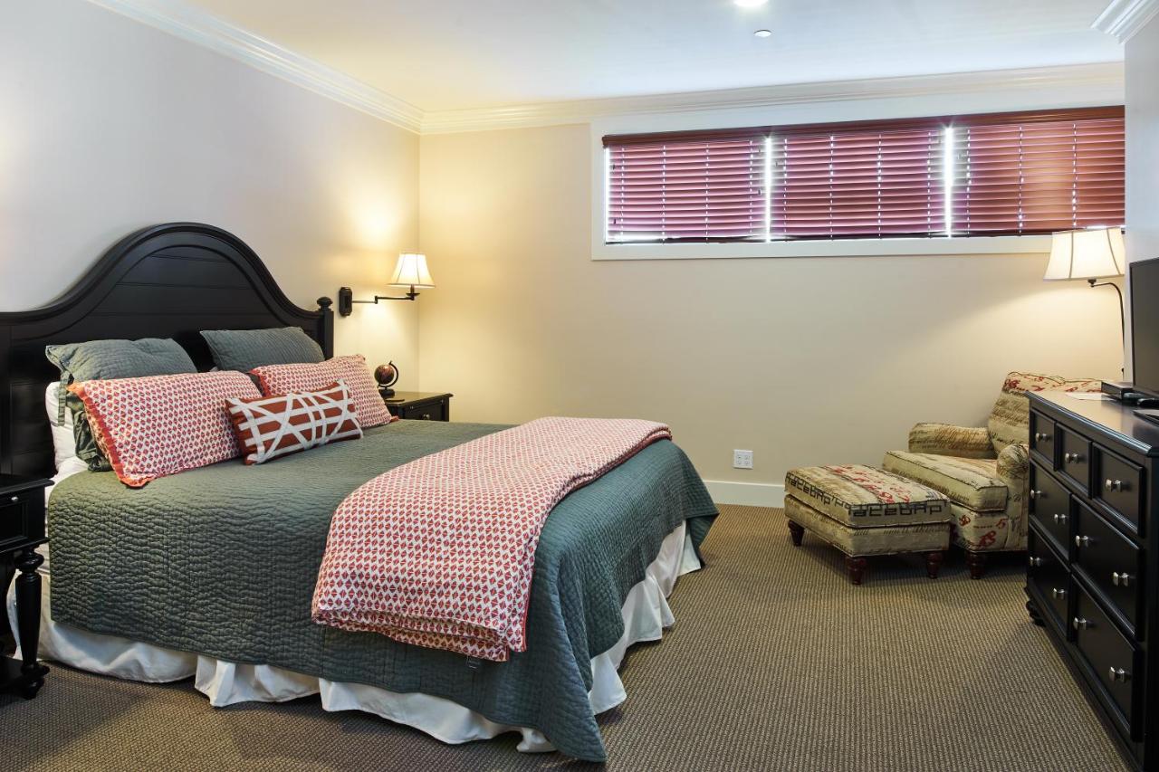 Superior King Room at Hotel Mac