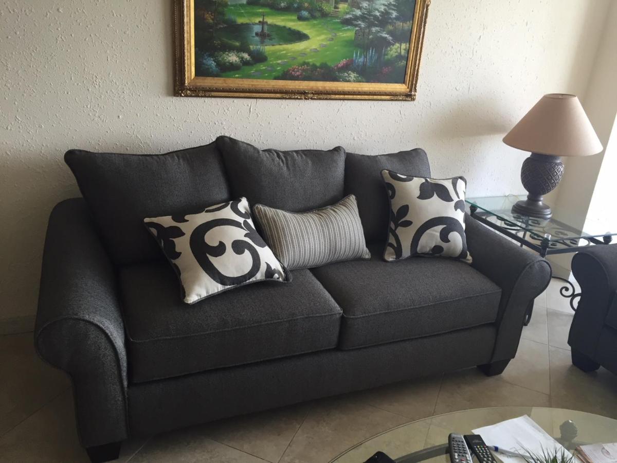 | Galt Ocean Drive Beach Condo
