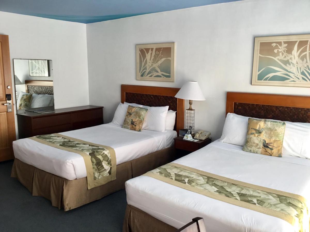 | Holiday Surf Hotel (with full kitchen)