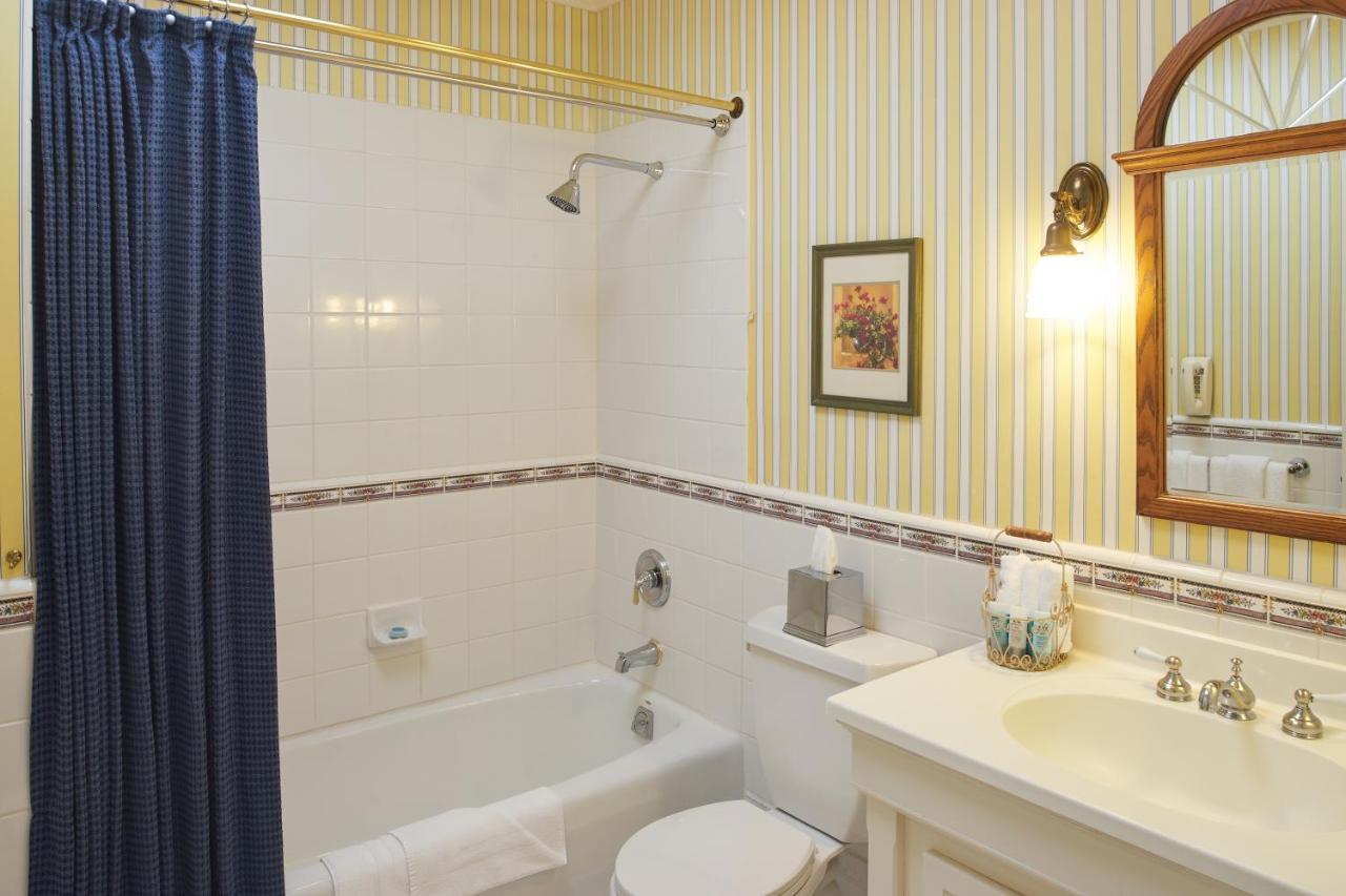 Double or Twin Room at Hotel Mac