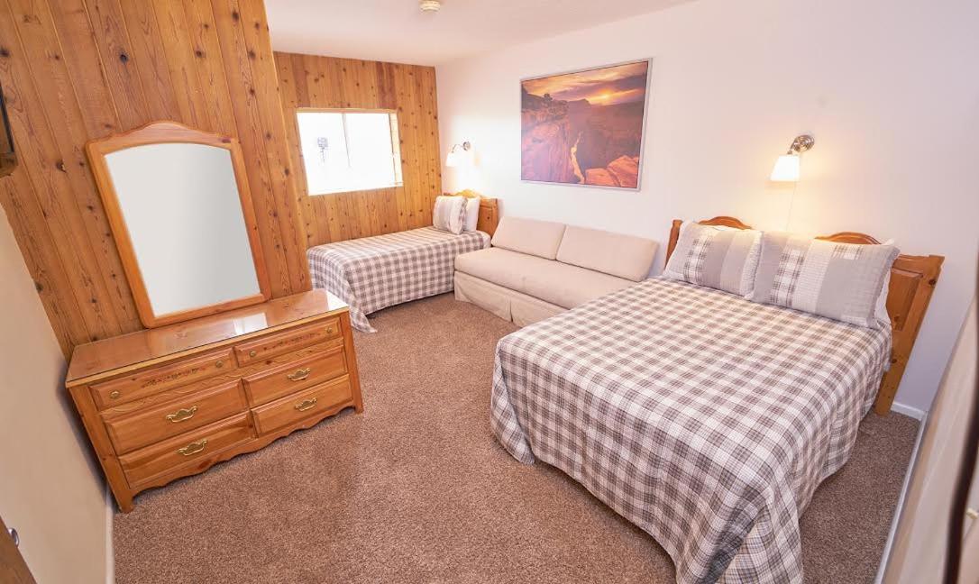 | Chateau Apres Lodge
