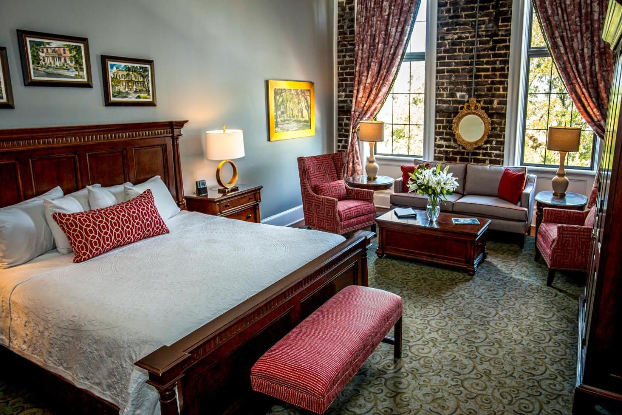 Superior King Room at East Bay Inn, Historic Inns of Savannah Collection