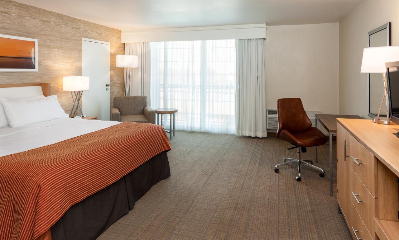 | Holiday Inn San Antonio-Downtown/Market Square, an IHG Hotel