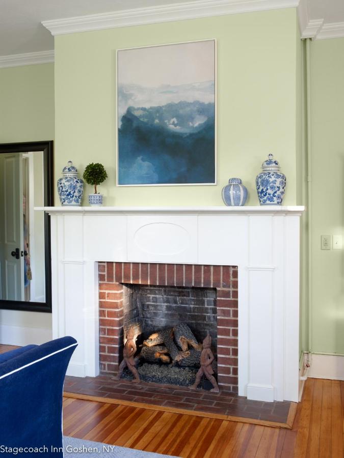 | Stagecoach Inn
