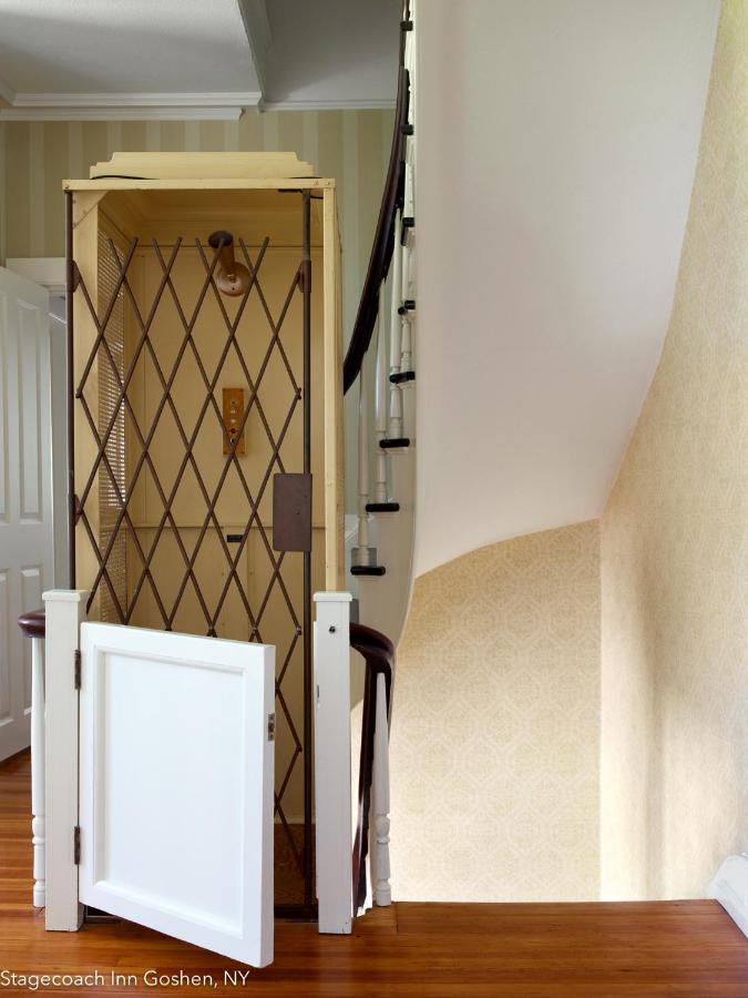 | Stagecoach Inn
