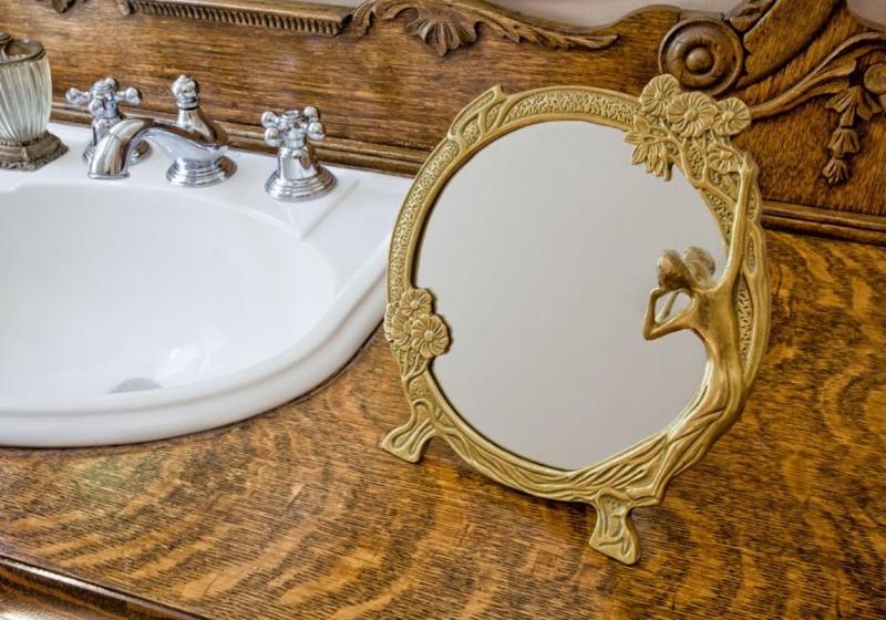 | Chestnut Street Inn